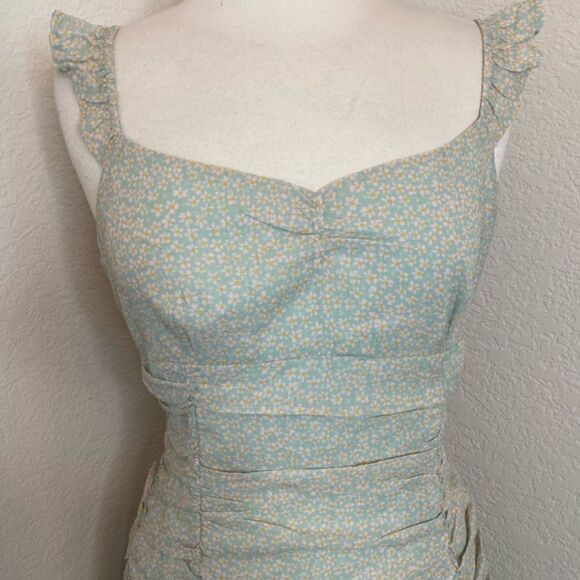 Storia Green Daisy Floral printed Ruched Dress size medium - Picture 4 of 6